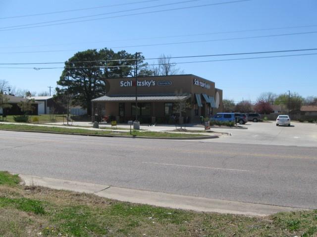 4325 N & 4331 & 4337 N Kickapoo Ave Avenue Property Photo 11