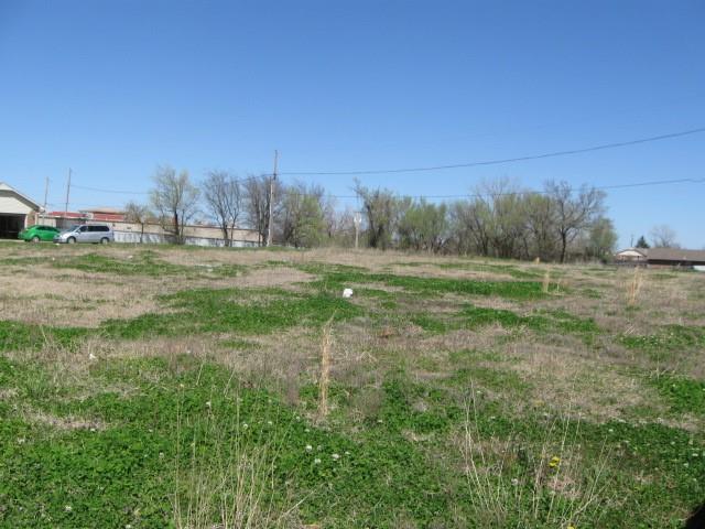 4325 N & 4331 & 4337 N Kickapoo Ave Avenue Property Photo 14