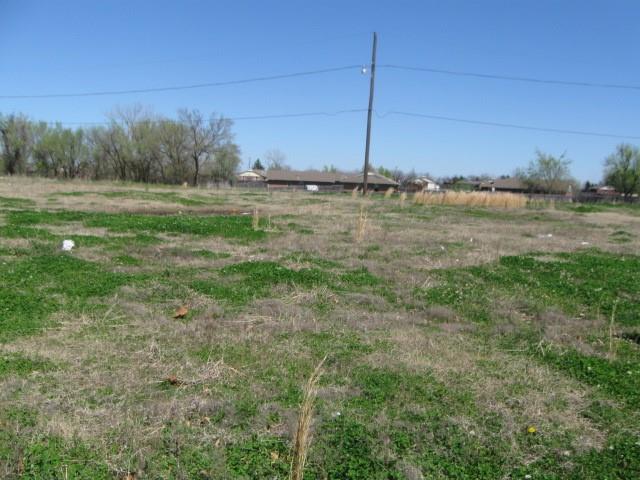 4325 N & 4331 & 4337 N Kickapoo Ave Avenue Property Photo 15