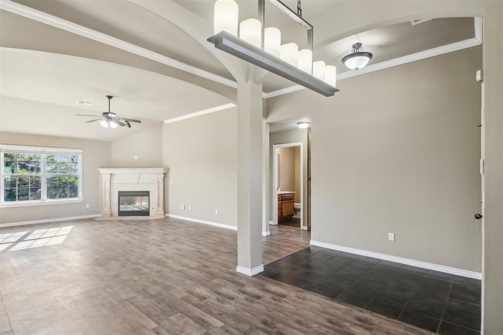 704 Apple Tree Lane Property Photo 8