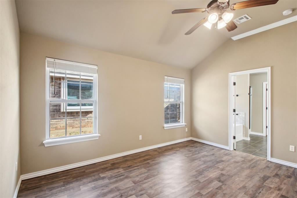 704 Apple Tree Lane Property Photo 17