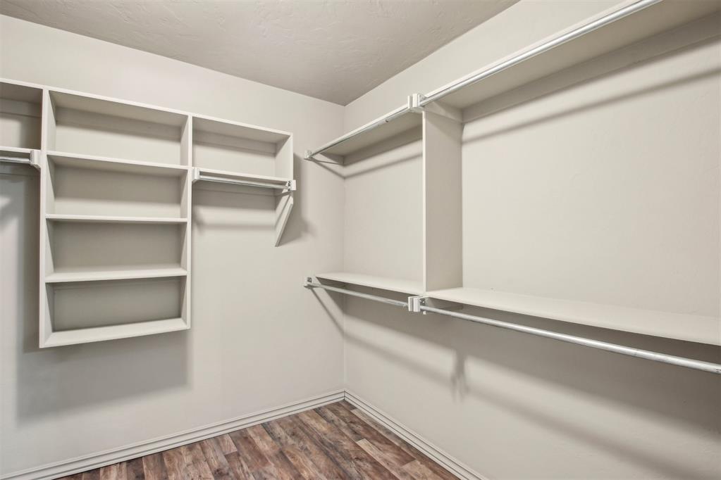 704 Apple Tree Lane Property Photo 24
