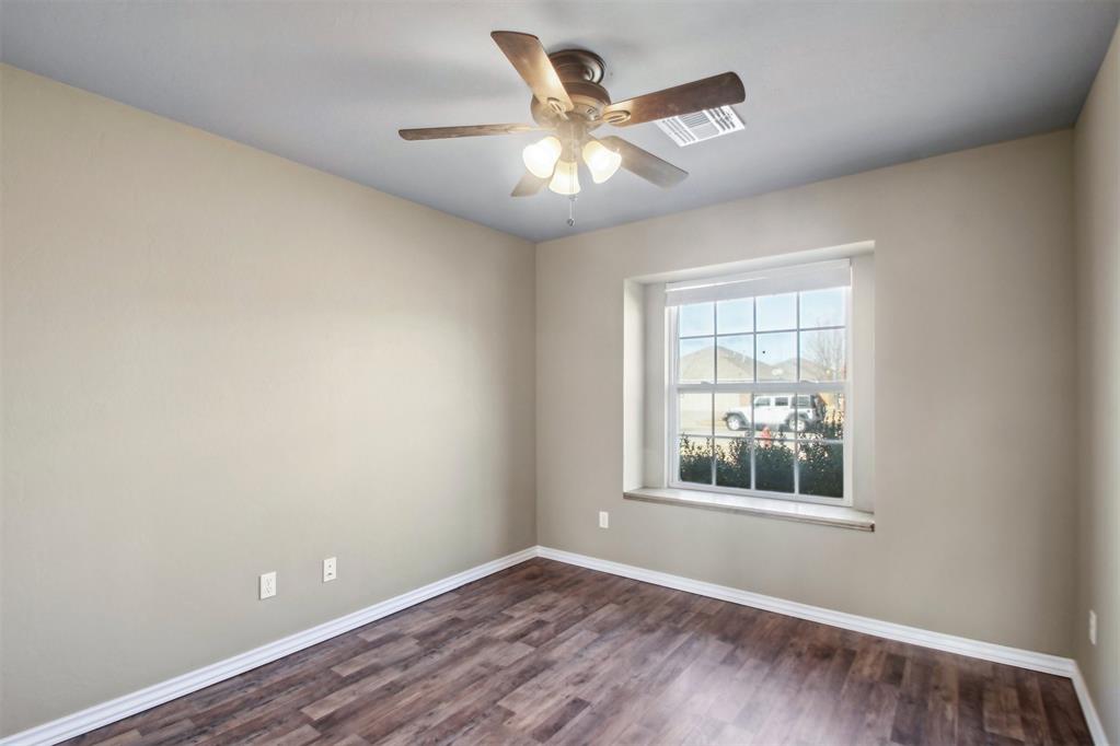 704 Apple Tree Lane Property Photo 25
