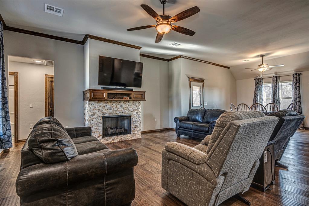 2706 Eagle Lake Drive Property Photo 6