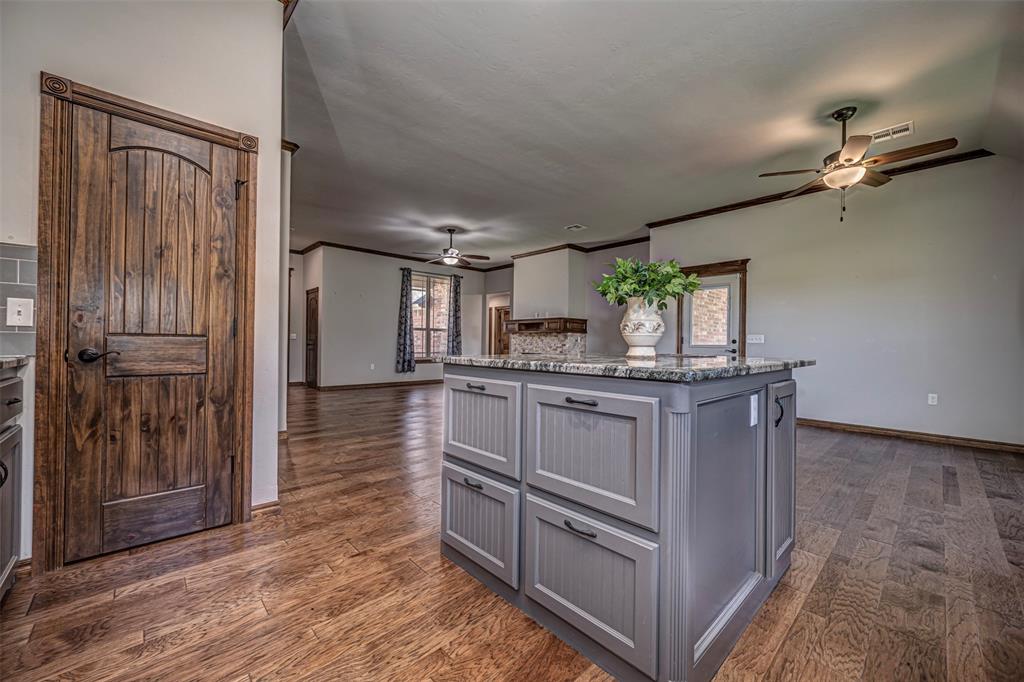 2706 Eagle Lake Drive Property Photo 12