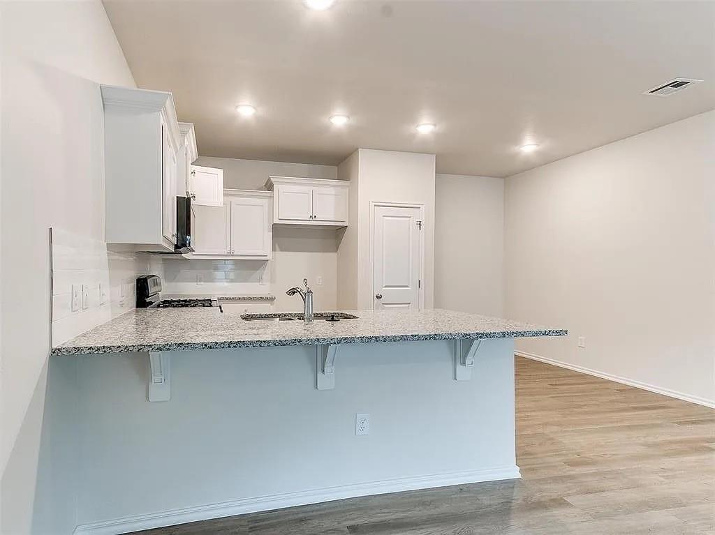 3707 Franks Way Property Photo 8
