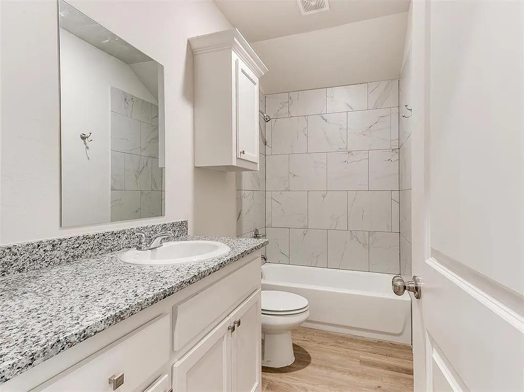 3707 Franks Way Property Photo 10