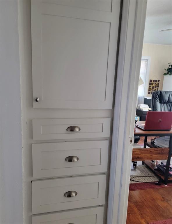 406 Winona Property Photo 8