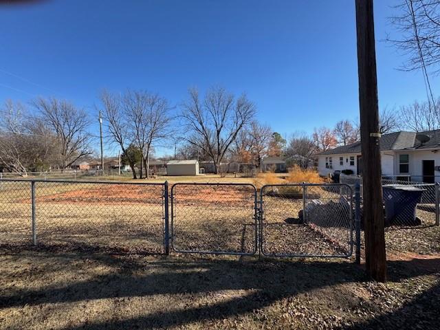 406 Winona Property Photo 19