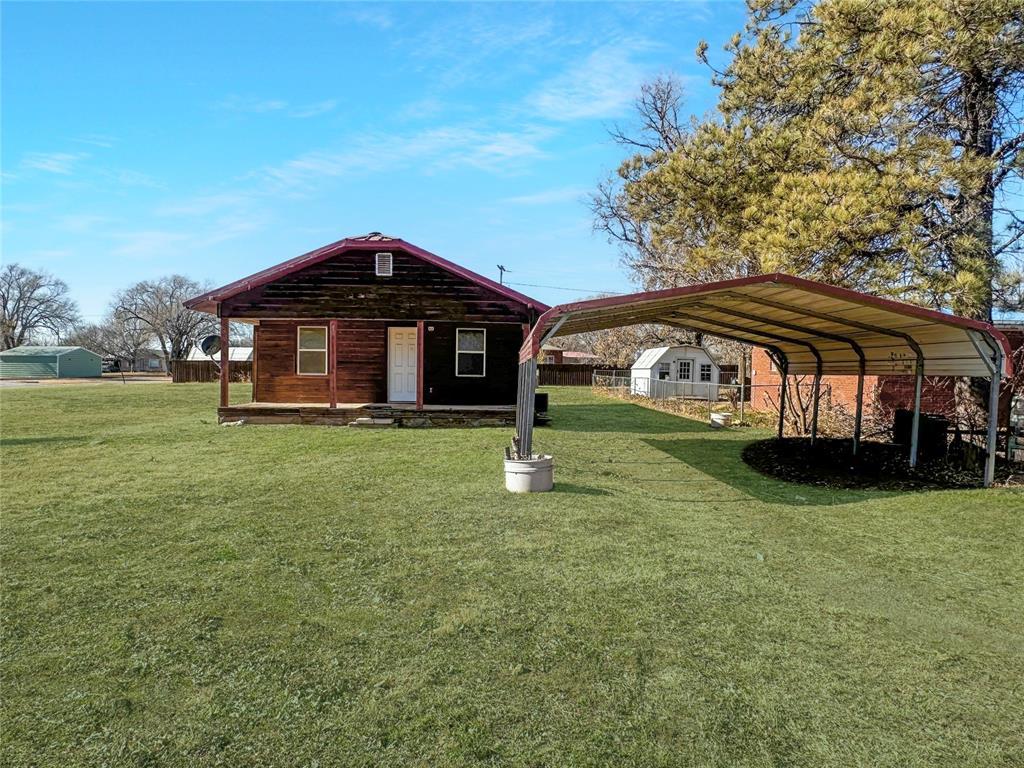 323 S Birch Avenue Property Photo 2