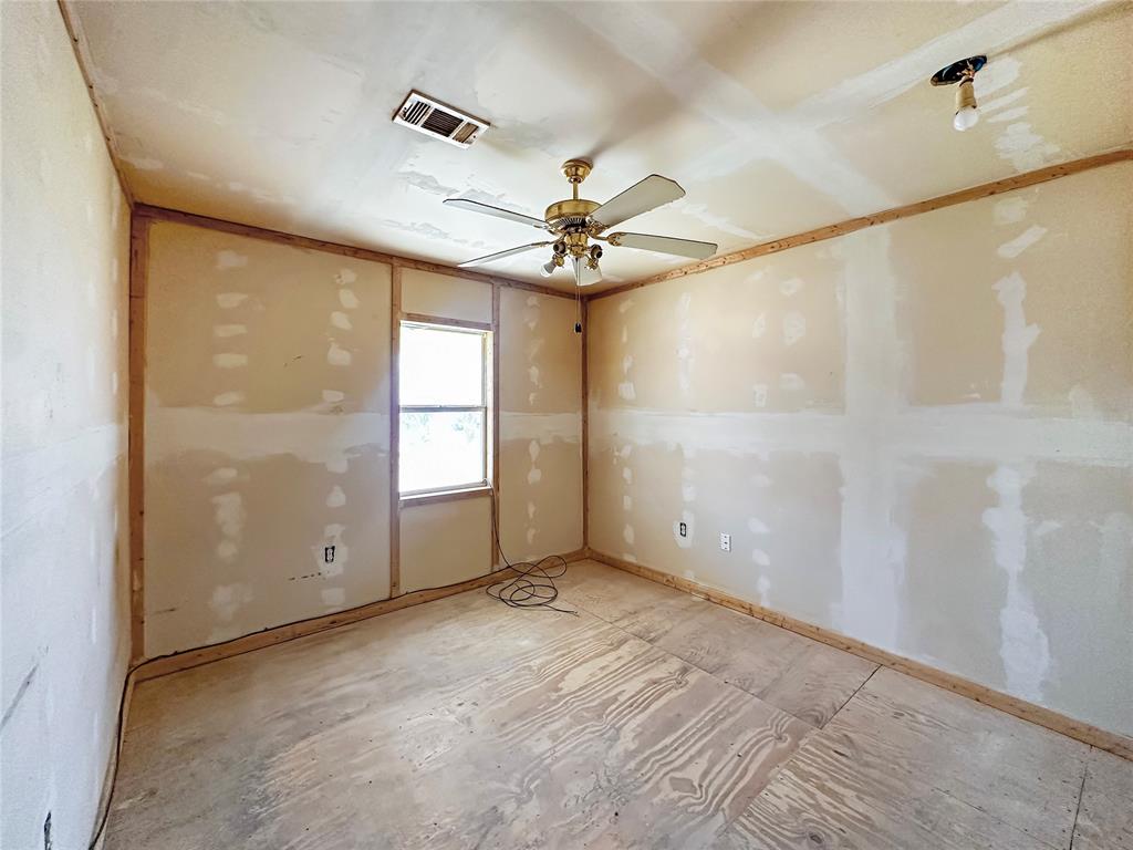 323 S Birch Avenue Property Photo 8