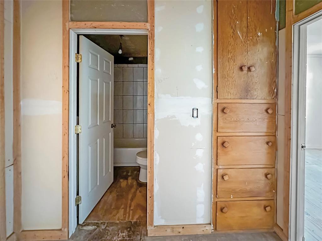 323 S Birch Avenue Property Photo 12
