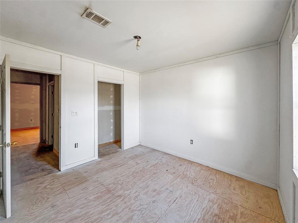 323 S Birch Avenue Property Photo 13