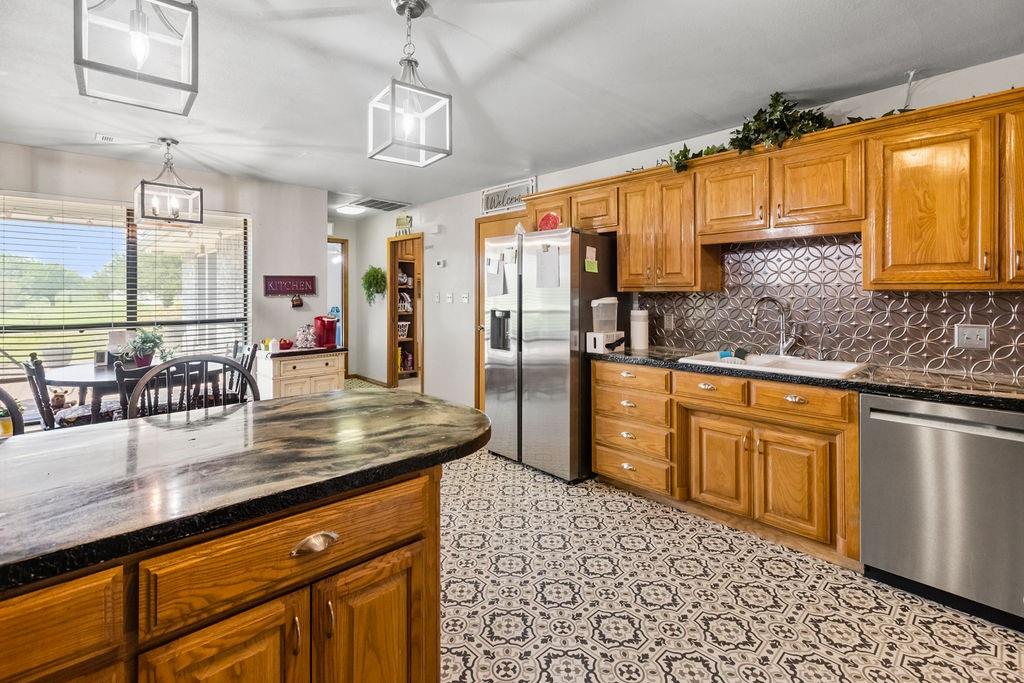 130 Shawna Drive Property Photo 8