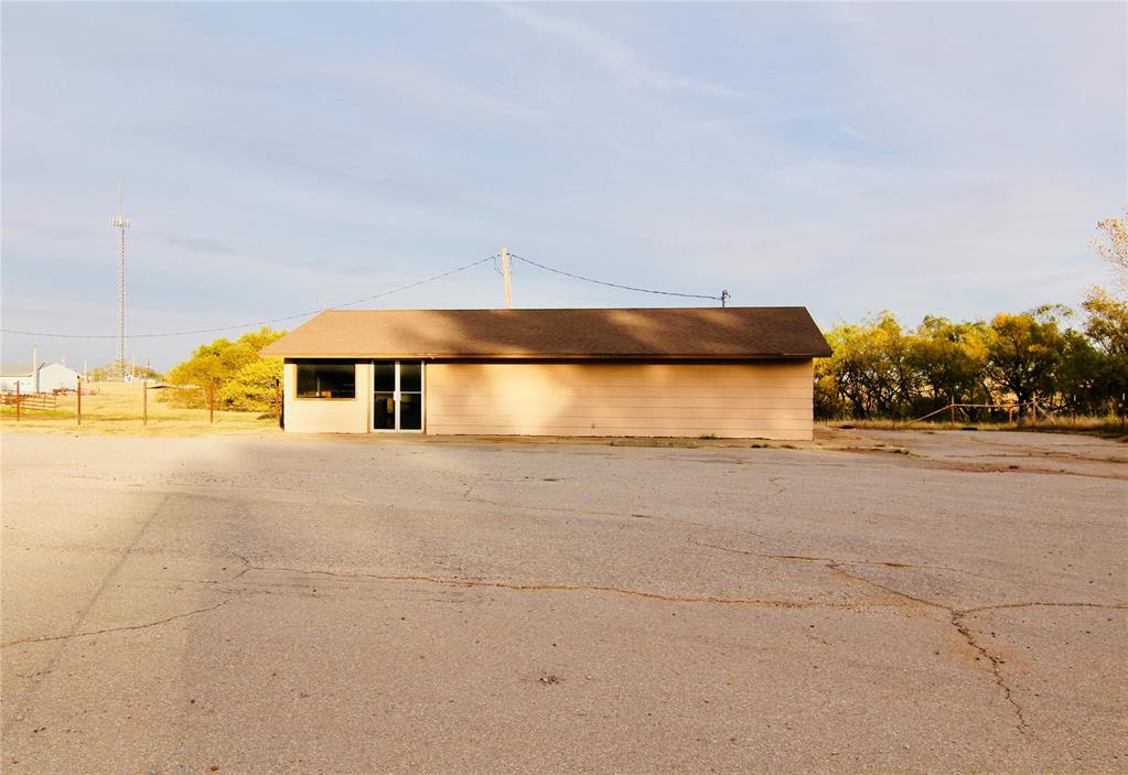 2120 S Merritt Road Property Photo 1