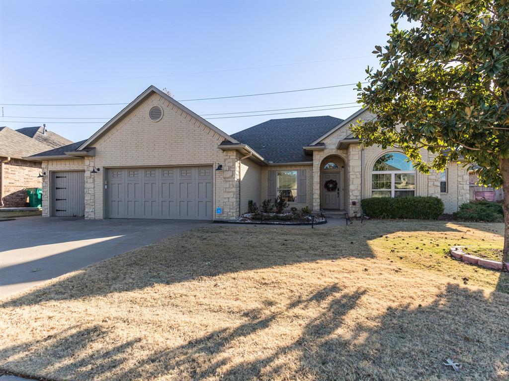 804 Nw 193rd Street Property Photo
