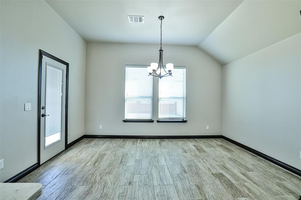 4215 Lorings Circle Property Photo 12