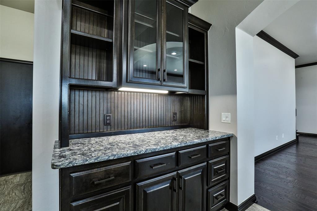 4215 Lorings Circle Property Photo 17
