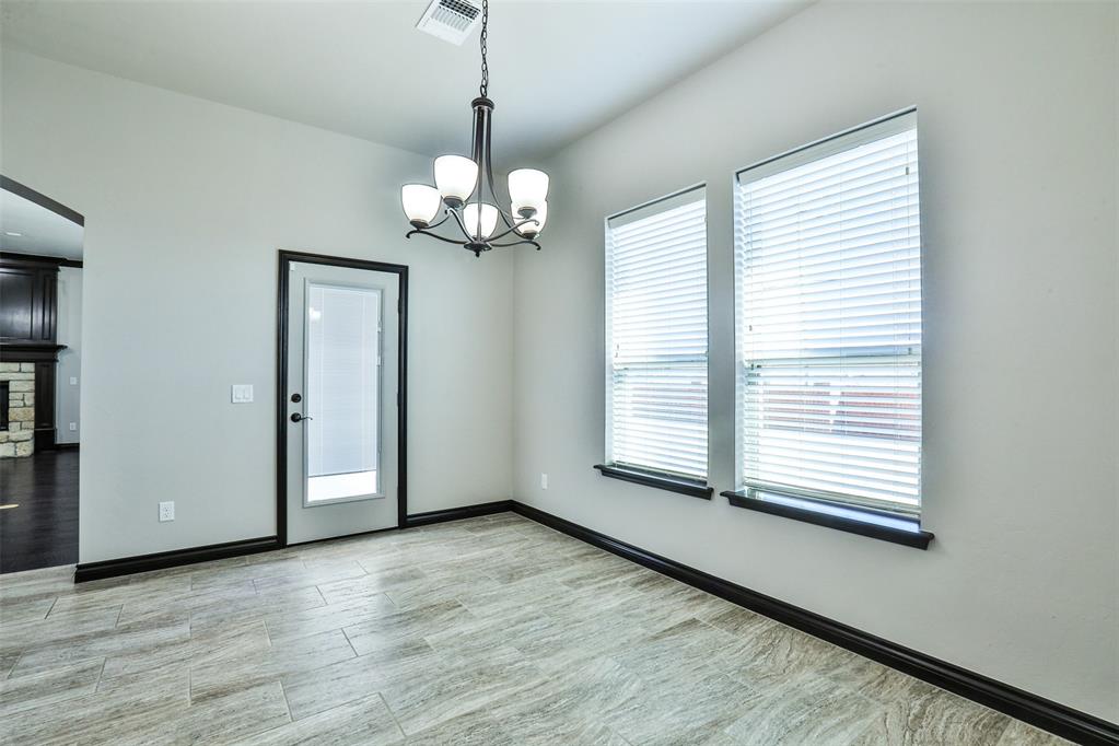 4215 Lorings Circle Property Photo 18