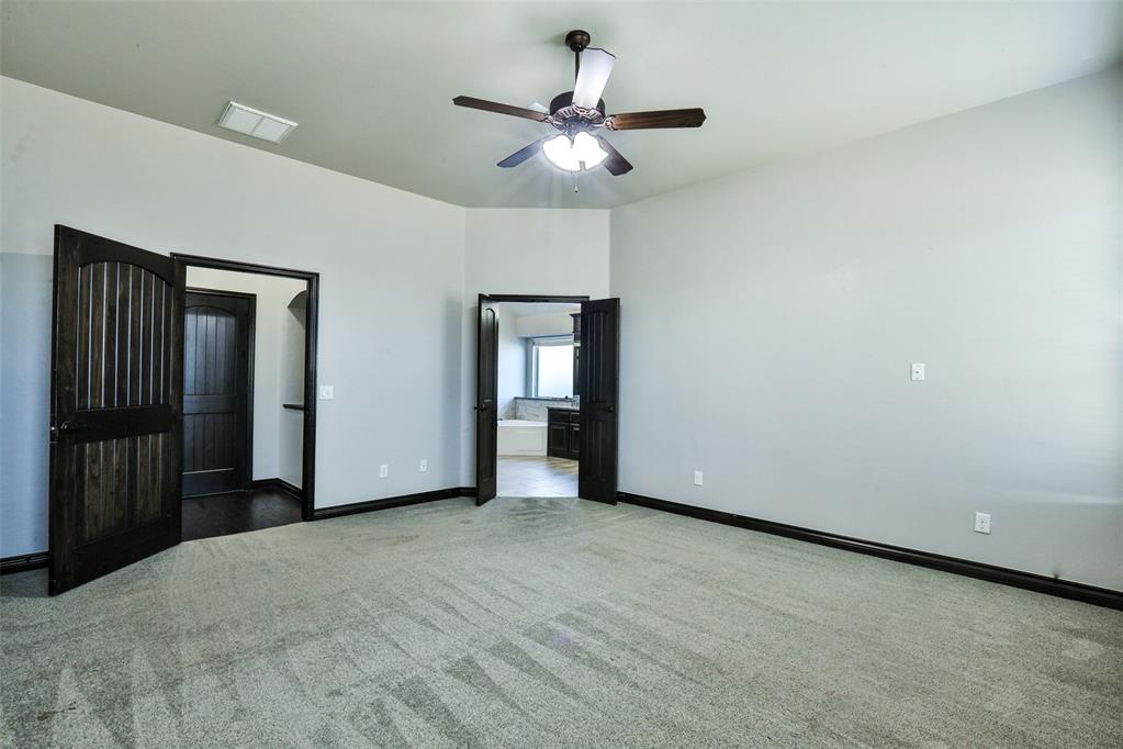 4215 Lorings Circle Property Photo 21