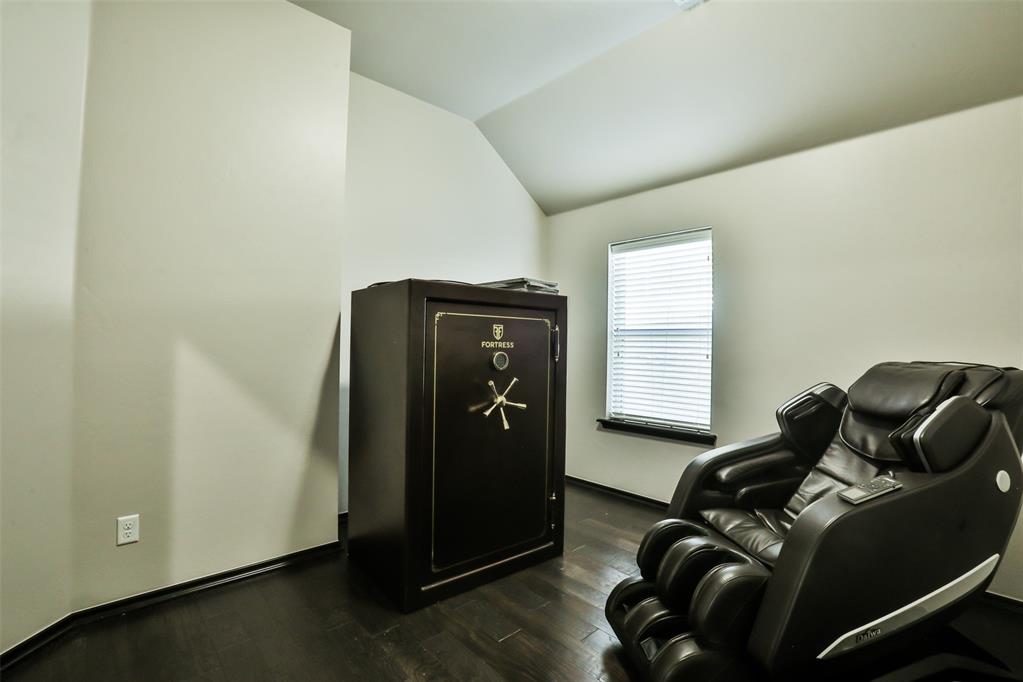 4215 Lorings Circle Property Photo 33