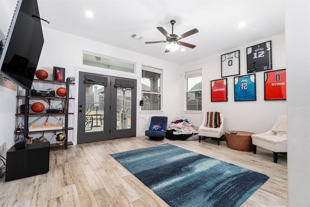 24 Carat Drive Property Photo 3