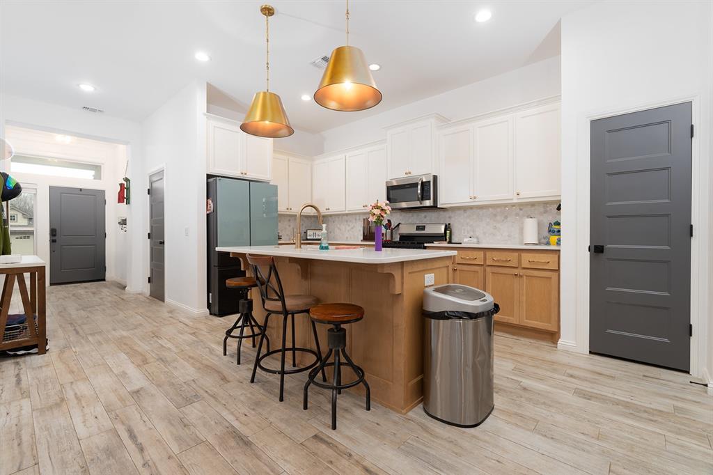 24 Carat Drive Property Photo 6