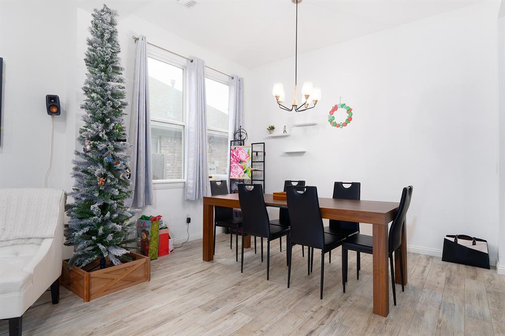 24 Carat Drive Property Photo 8