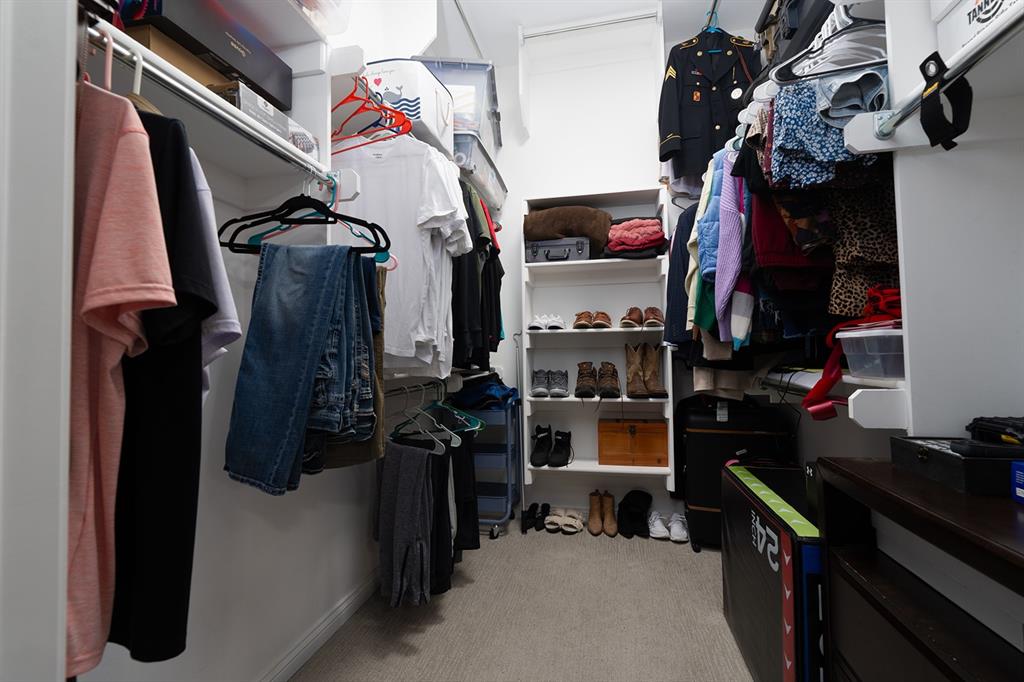 24 Carat Drive Property Photo 17