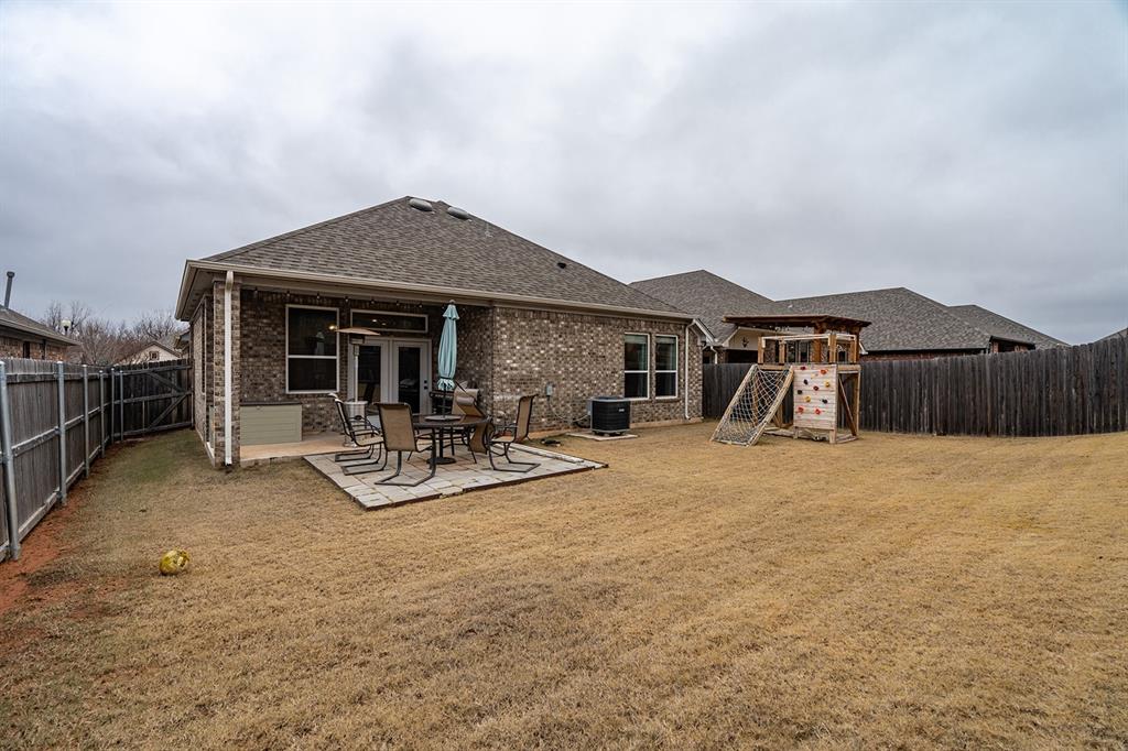 24 Carat Drive Property Photo 18