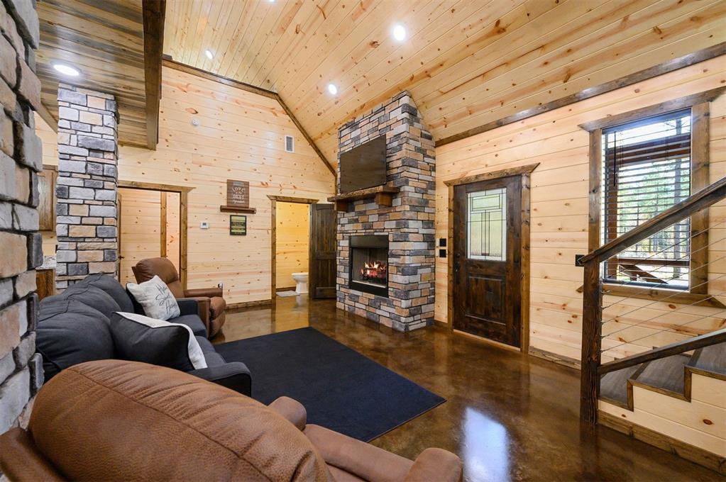 217 Cedar Hills Trail Property Photo 7