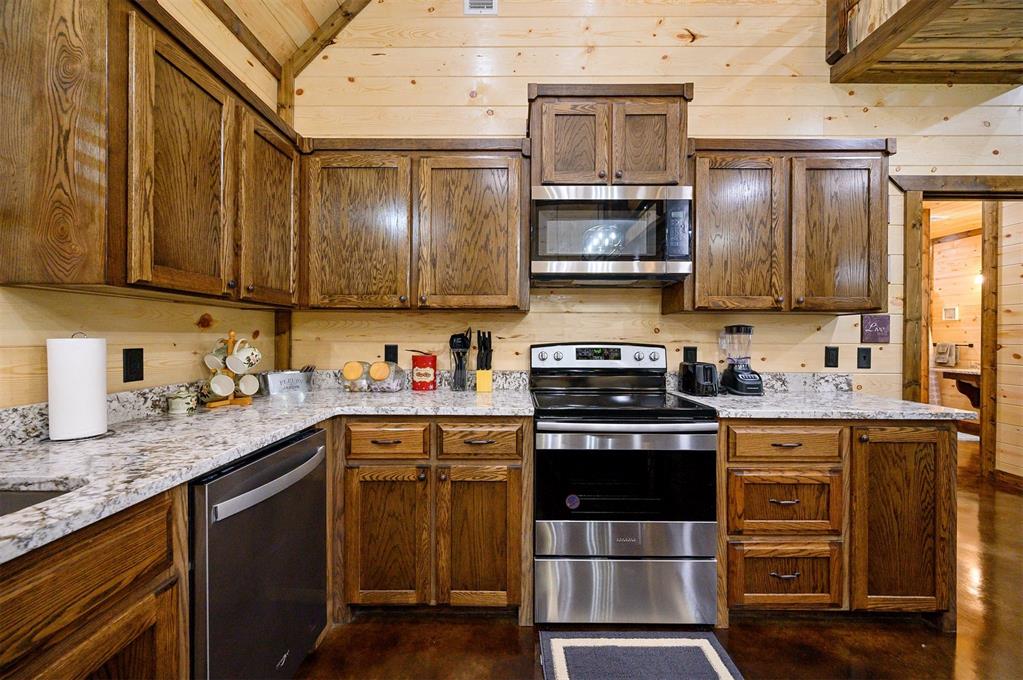 217 Cedar Hills Trail Property Photo 9