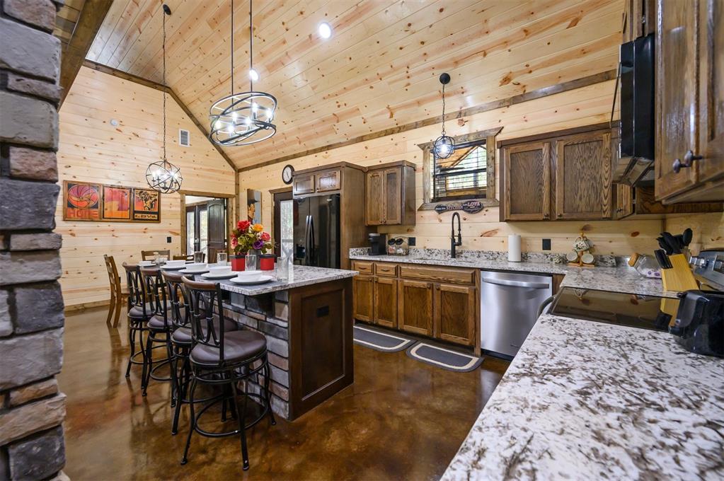 217 Cedar Hills Trail Property Photo 14