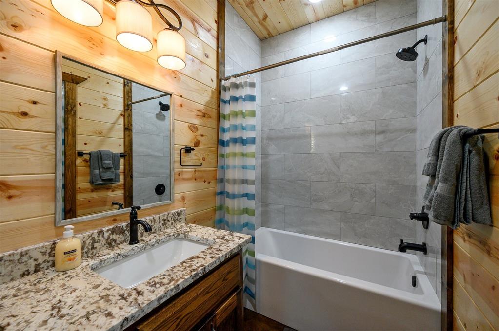217 Cedar Hills Trail Property Photo 24