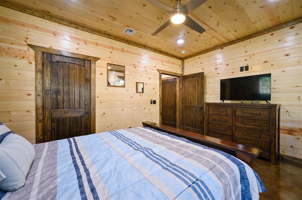 217 Cedar Hills Trail Property Photo 26
