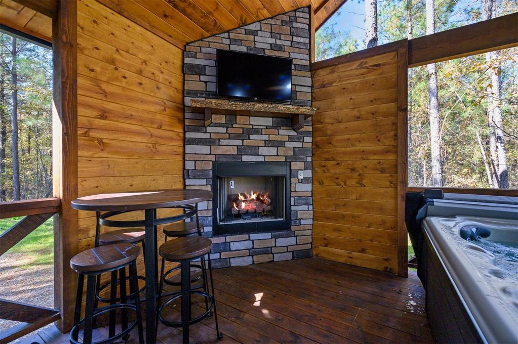 217 Cedar Hills Trail Property Photo 37