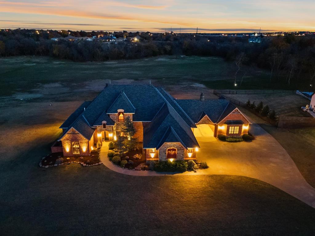 5451 Cottonwood Creek Circle Property Photo 9