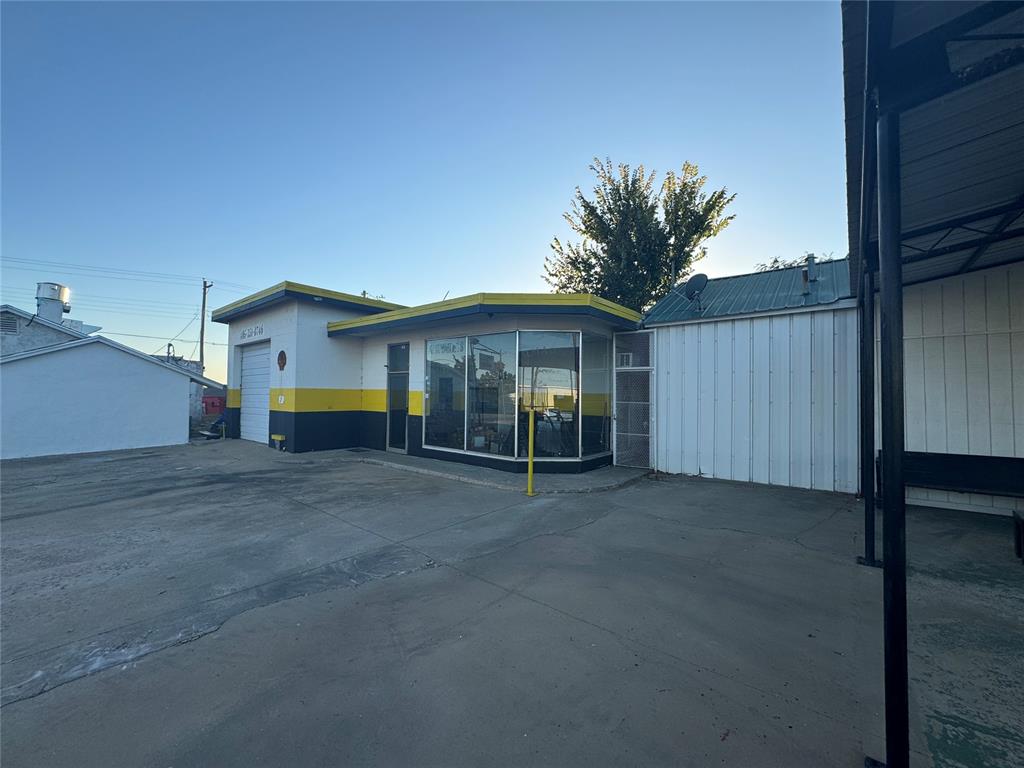 304 W Blakely Street Property Photo 5