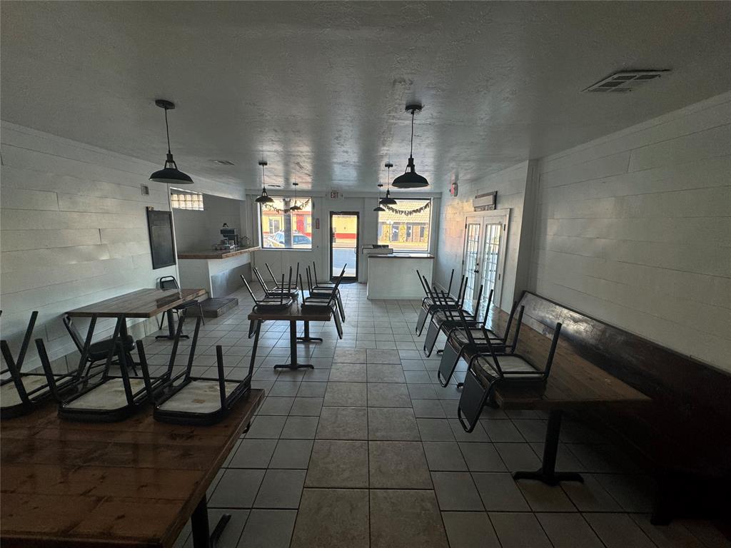 304 W Blakely Street Property Photo 10