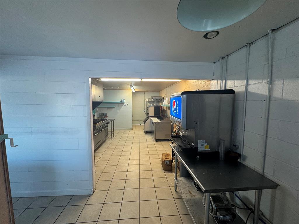304 W Blakely Street Property Photo 12