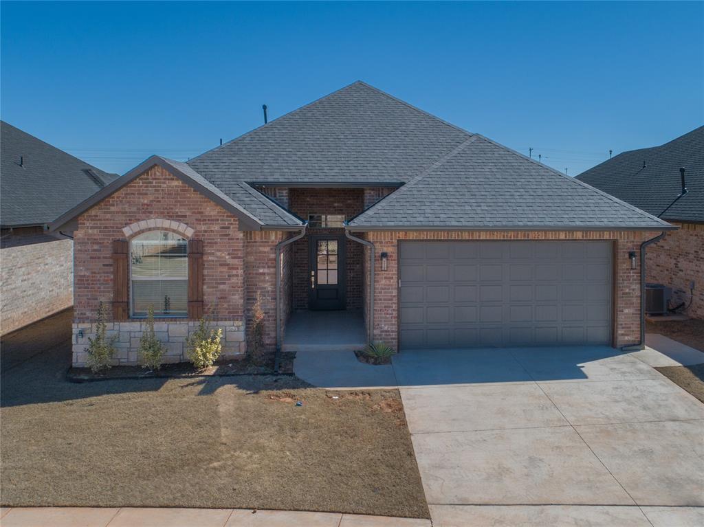 1220 Colonial Avenue Property Photo