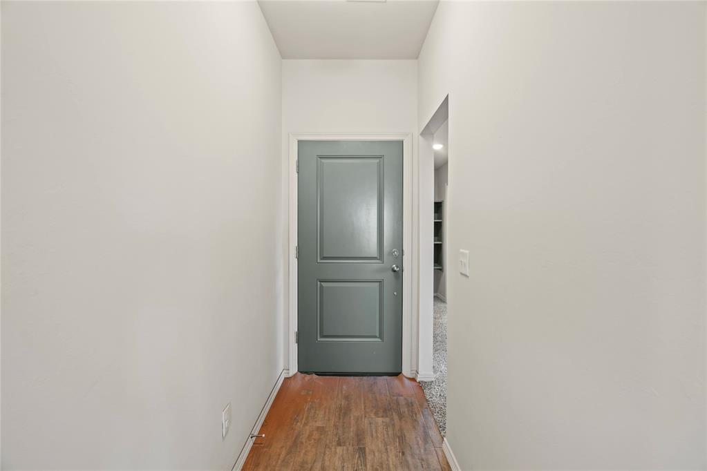 1932 Olive Avenue Property Photo 3