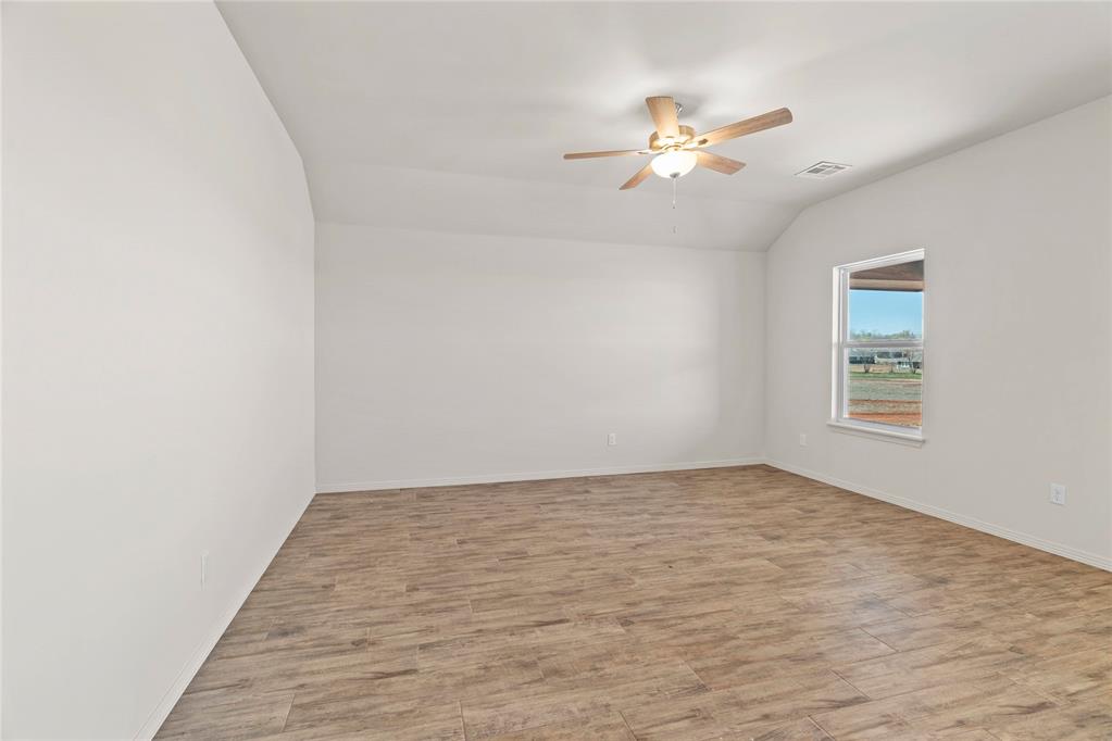 1932 Olive Avenue Property Photo 4