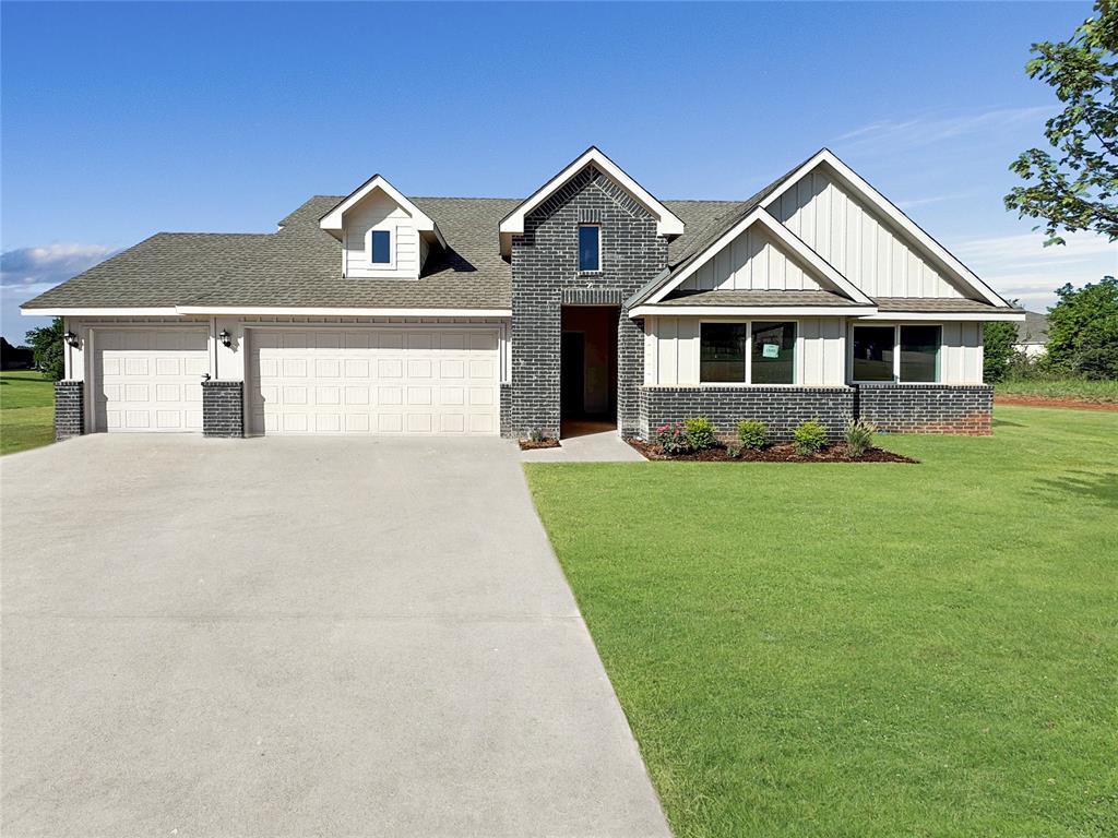 13581 Hickory Way Property Photo 1