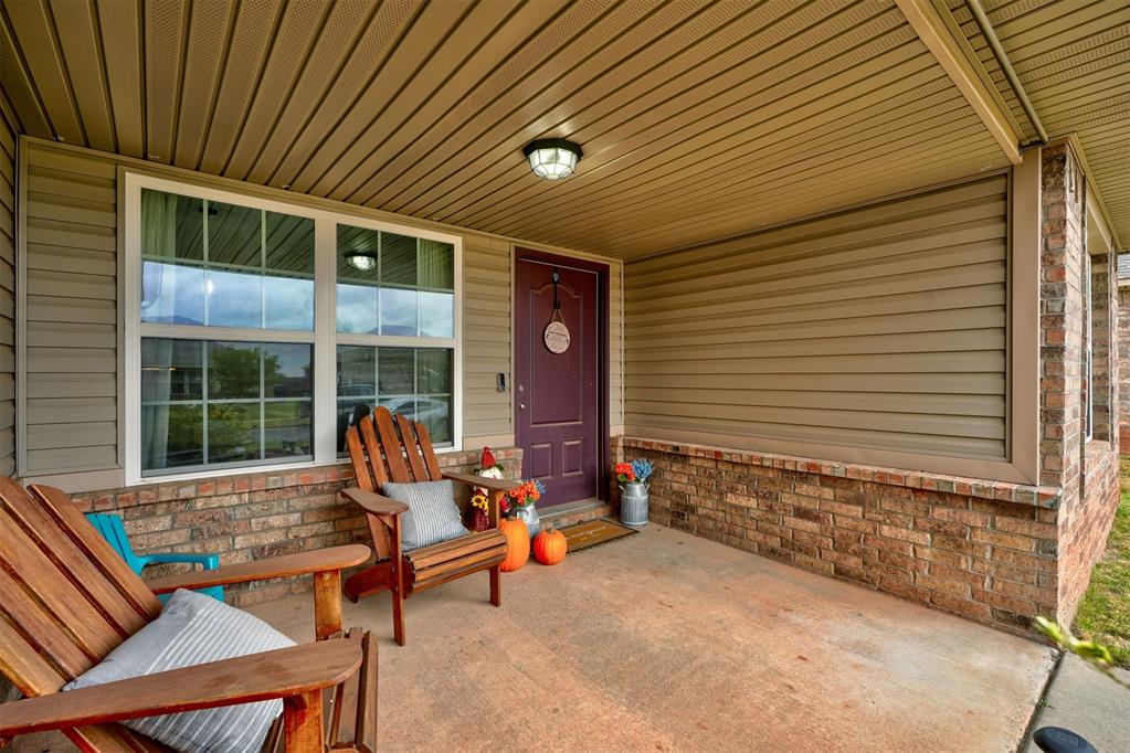 9637 Silas Drive Property Photo 2