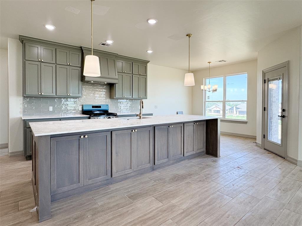 209 Sage Brush Way Property Photo 3
