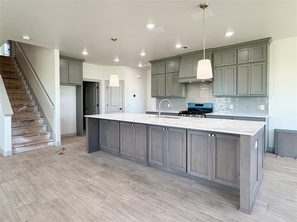 209 Sage Brush Way Property Photo 4
