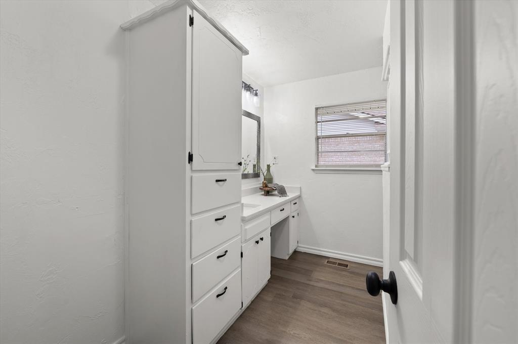 3316 N Glenvalley Drive Property Photo 18