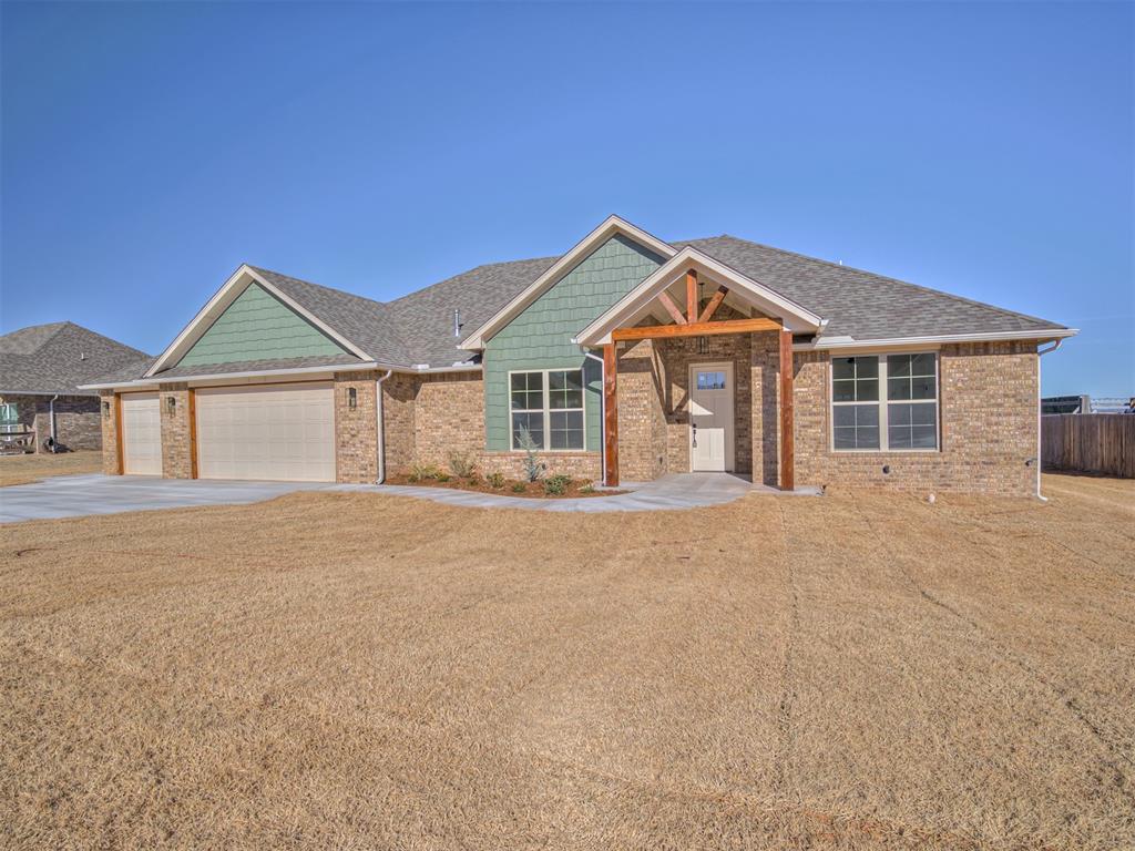 641 Isabella Drive Property Photo 4
