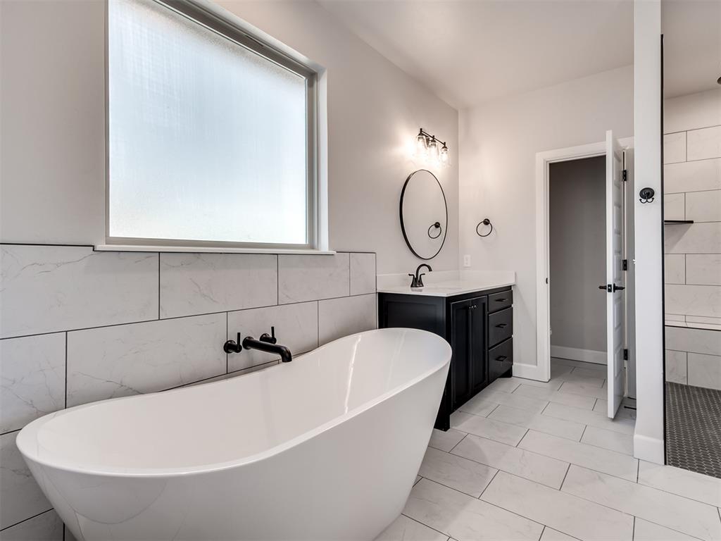 641 Isabella Drive Property Photo 24